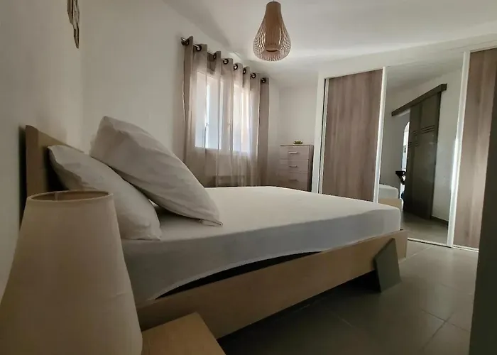 Maison Charmante Avec Vue Sur La Montagne A Di Fiumorbo בית נופש *