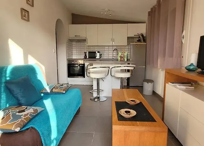 Maison Charmante Avec Vue Sur La Montagne A Di Fiumorbo בית נופש